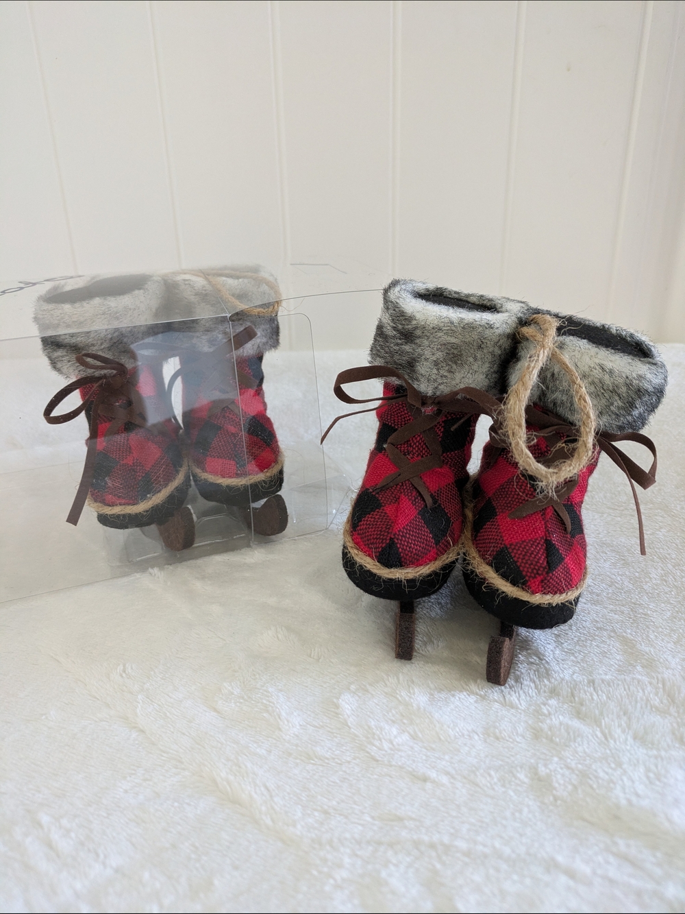Buffalo Plaid Skate Ornaments